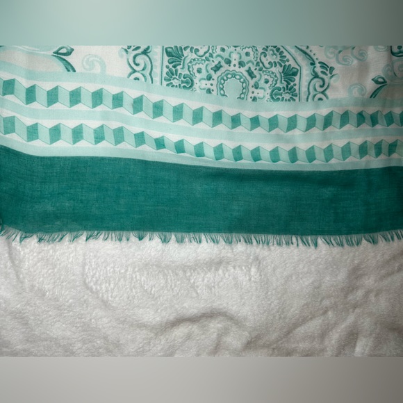 💥3/$20 Charming Charlie Scarves Bundle Pink & Teal- OR use as table runners - Picture 8 of 15